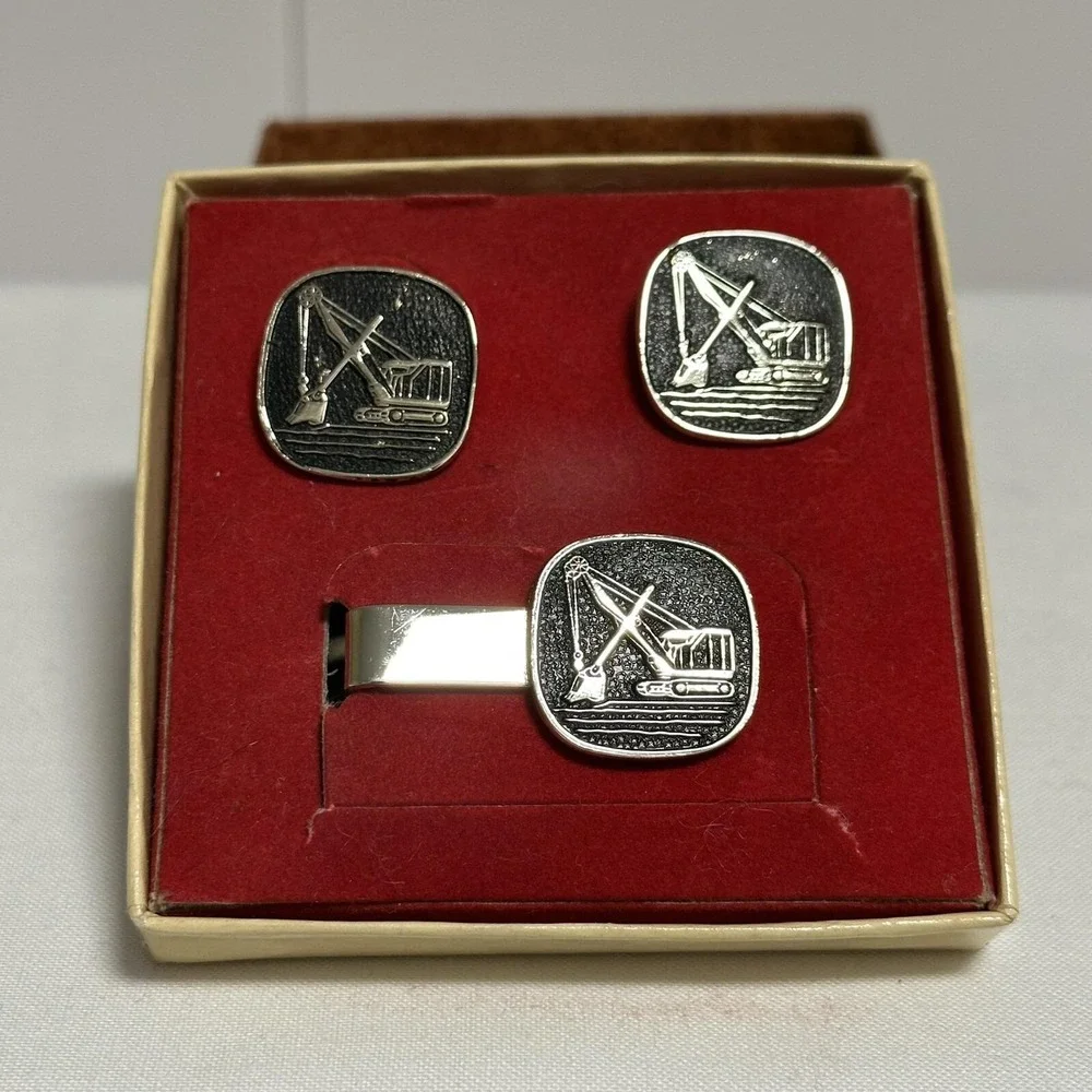 Vintage Cufflinks Tie Bar Set Gold Tone Steam Shovel Paper Box Leather Print